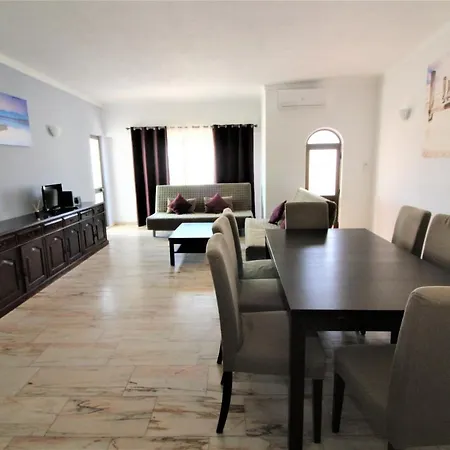 Sunday - Apartment Albufeira