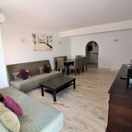 Sunday - Apartment *