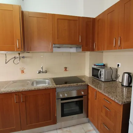 Apartment Sunday -